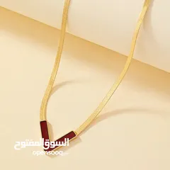  3 V-Shaped Pendant Necklace With Geometric Dangle Earrings Set