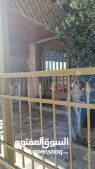 21 منزل ارضي جزء من بناء مفروز للبيع