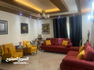  8 شقة مميزة بإطلالة رائعة سوبر ديلوكس على الشارع الرئيسي. منطقة خلة قيس قريبة جدا على بيت جالا ...