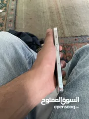  5 ايفون 14 برو لون فضي بسعر حرق   86% بطاريته  مش مفتوح