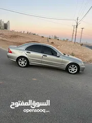  12 مرسيدس c200 فحص كامل السيارة بحال الوكالة للبيع بسعر مغري للبيع المستعجل الاتصال من الجادين فقط