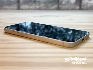  3 iPhone 16e used less than a month
