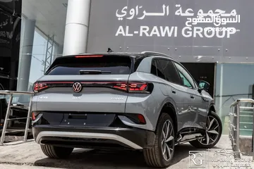  2 Volkswagen Id4 Pro 2023 crozz بيانو بلاك