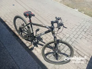  2 بسكليت امريكي  جنط 26 للبيع بحالة الوكالة قابل للتفاوض