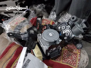  2 قطع غيار هوندا اكورد2014/2021 وانسايت وسفك 2012/2021 جديد ومستعمل