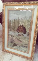  20 لوحات  رسم زيتي.. وتطريز