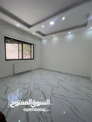  15 شقه ارضيه 175م وحديقه 250م من المالك مباشره تلاع العلي خلدا