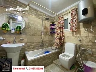  6 شركة الرياض للعقارات