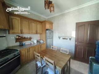  6 شقم مفروشة غرفتين نوم وصالون ومطبخ مجهز وحمامين ، عائلات فقط