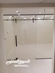  2 متخصصون في جميع أعمال السيكوريت وقواطع المكاتب والزجاج والمرايا