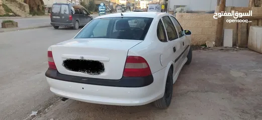  1 اوبل فيكترا 2000 بنزين