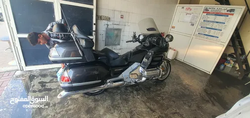  6 gold wing tour bike 1800cc black 2010