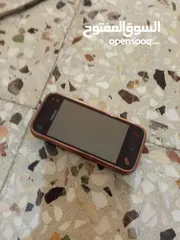  2 هواتف خلويه بلاك بيري و نوكيه