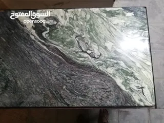  4 طاوله مستعمله للبيع