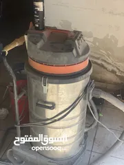  11 عدة غسيل سيارات وقطع غيار مستعمة