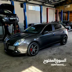  2 الفا روميو جوليتا سعر حرررق 1400 تيربو بنزين اوتوماتيك 170 حصان