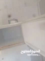  2 ثلاجه 320 لتر جنرال ما بعرف اكم قدم لكن حجمها كبير الاصليه اربع نجوم**** شغاله 100٪ @##############