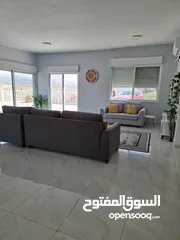  12 مزرعه شاليه للايجار على طريق عمان جرش المصطبه تبعد عن صويلح وشارع الاردن وابو نصير 20 دقيقة