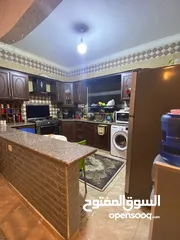  5 شقة سوبر ديلوكس للبيع شارع الوينك ، بحاله ممتازه للبيع  من المالك مباشره بسعر مغري