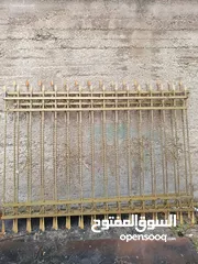  5 شبابيك الألمنيوم قاطع فلسطيني باب حربات ثقيل