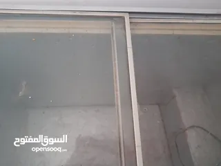  2 فريزر بطح للبيع شغال 100 الميه شركة