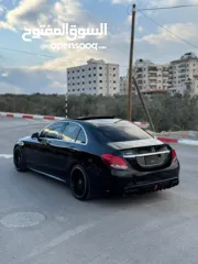  4 Mercedes-Benz C300 AMG