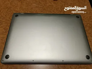  2 MacBook Pro 2017 ماك بوك برو 2017 15 انش بحاجة الى شاشة