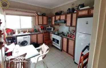  4 شقة مميزة للبيع في أم السماق  - قرب مدارس الجزيرة طابق ثالث 130م بسعر مغري