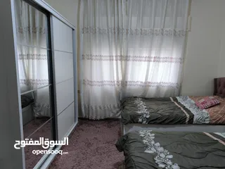  7 شقة جميلة جدا وذات موقع حيوي