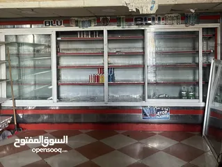  2 ثلاجة عرض للبيع بحالة ممتازة