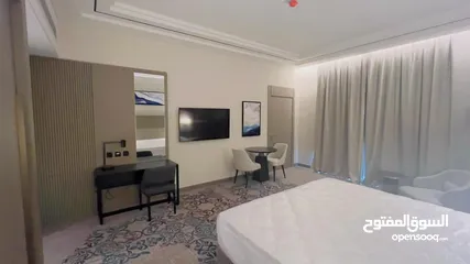 19 بيع فندق كامل 600 غرفه في دبي يغلق نخلة جميرا