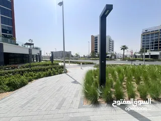  10 محل تجاري للإيجار في قلب رفيرا مشروع به 75 بنايه سكنيه بالقرب من برج خليفه