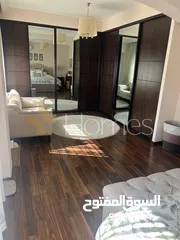  5 شقة طابق ثالث للبيع في ضاحية الامير راشد بمساحة بمساحة بناء 225م