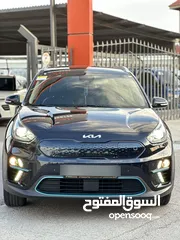  4 كيا نيرو 2022 كهرباء فل اضافات بريميوم بلس اعلى صنف فحص كامل ممشى قليل لون كحلي جمرك جديد