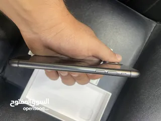  6 iPhone 11 128 giga بحال الجديد