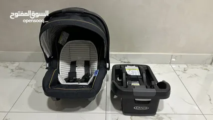  1 كارسيت Graco مع قاعدة