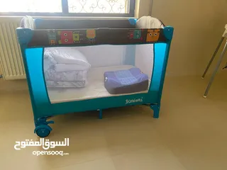  4 تخت أطفال مع فرشه بحال الجديد