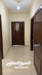  9 شقة للايجار 170م ضمن منزل مستقل(الحصن)
