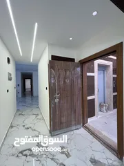  2 شقة فندقية في طريق المطار شارع الخدمات بجانب كلية لامينوس 206 متر مع جاكوزي وفير بليس