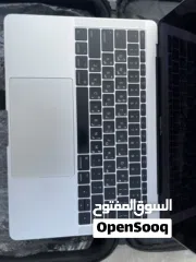  3 MacBook Pro 2017 model like brand new zero scratch’s