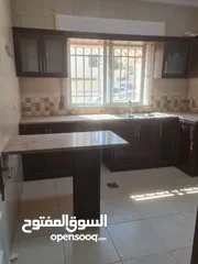  22 شقة أرضية  120م أبو نصير مع كراج خاص وترس 