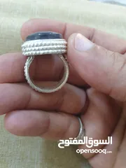  1 خاتم بحجر عقيق شجري مصور