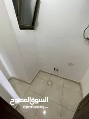  5 شقه طابق ثالث سوبر ديلوكس للايجار في مرج الحمام بالقرب من دوار الجندي