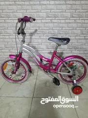  1 بسكاليت عدد 3 بحاله ممتازه نوع اصلي بسعر مغري