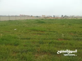  6 ارض للبيع في اجمل مناطق الرجم الشامي في سحاب