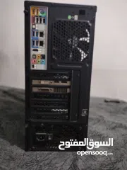  3 صندوق كمبيوتر بلوحه احترافيه اكستريم كامل القطع للبيع باقي المواصفات بوصف الاعلان