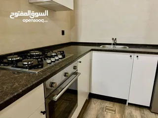  29 استوديو مفروش 5 نجوم جديد لم يسكن بعد - مجهز بالكامل في الشميساني من المالك مباشرة