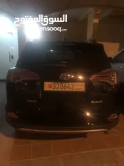  4 Toyota RAV4 2017