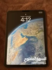  1 iPad air 4