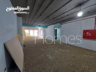  5 -معرض للايجار ذوموقع مميز في شارع عبدلله غوشة بمساحة 360 م